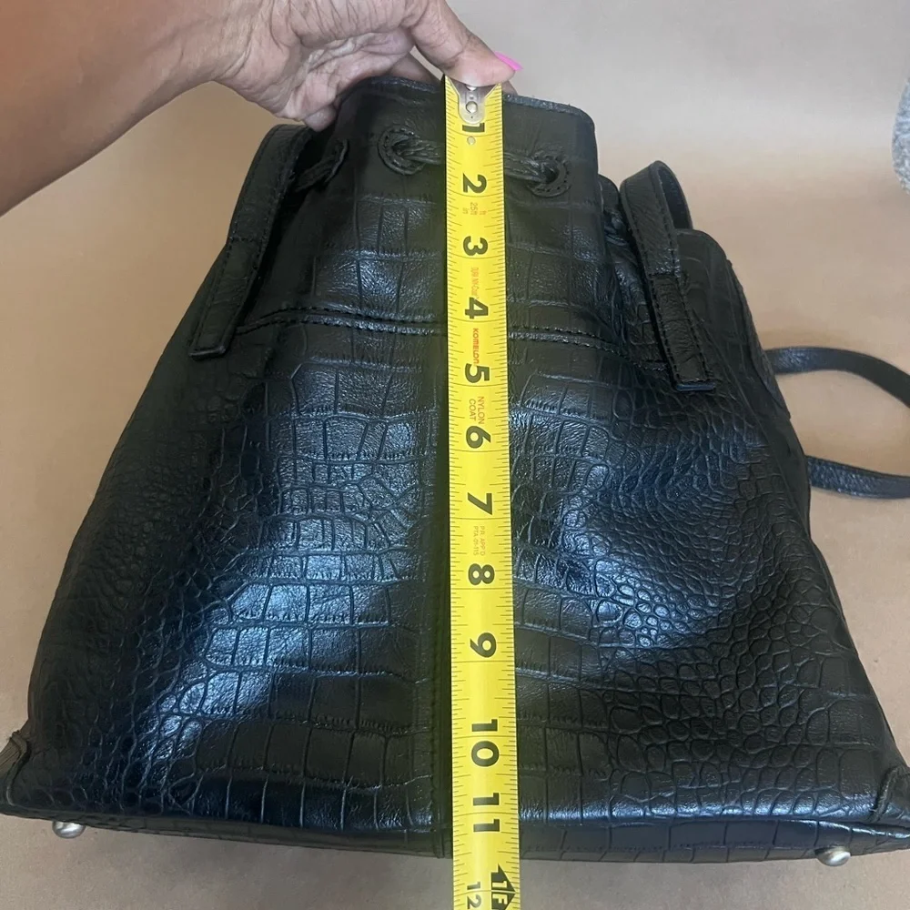 Patricia Nash 100% Leather Drawstring Tassel Witney Tote Bag Black Croc Embossed